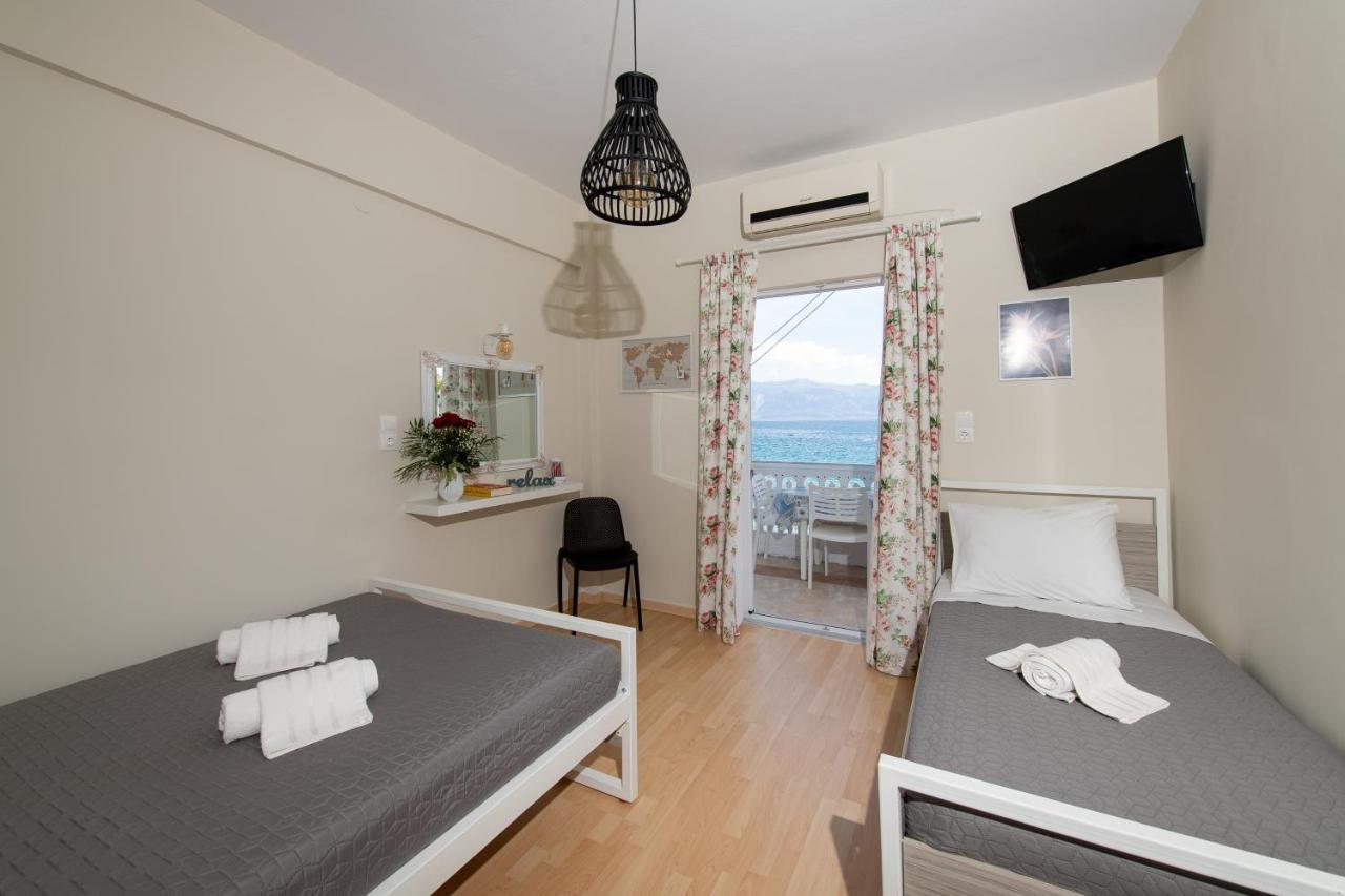 Moukas Seaside Apartments Romantico Селианитика Экстерьер фото