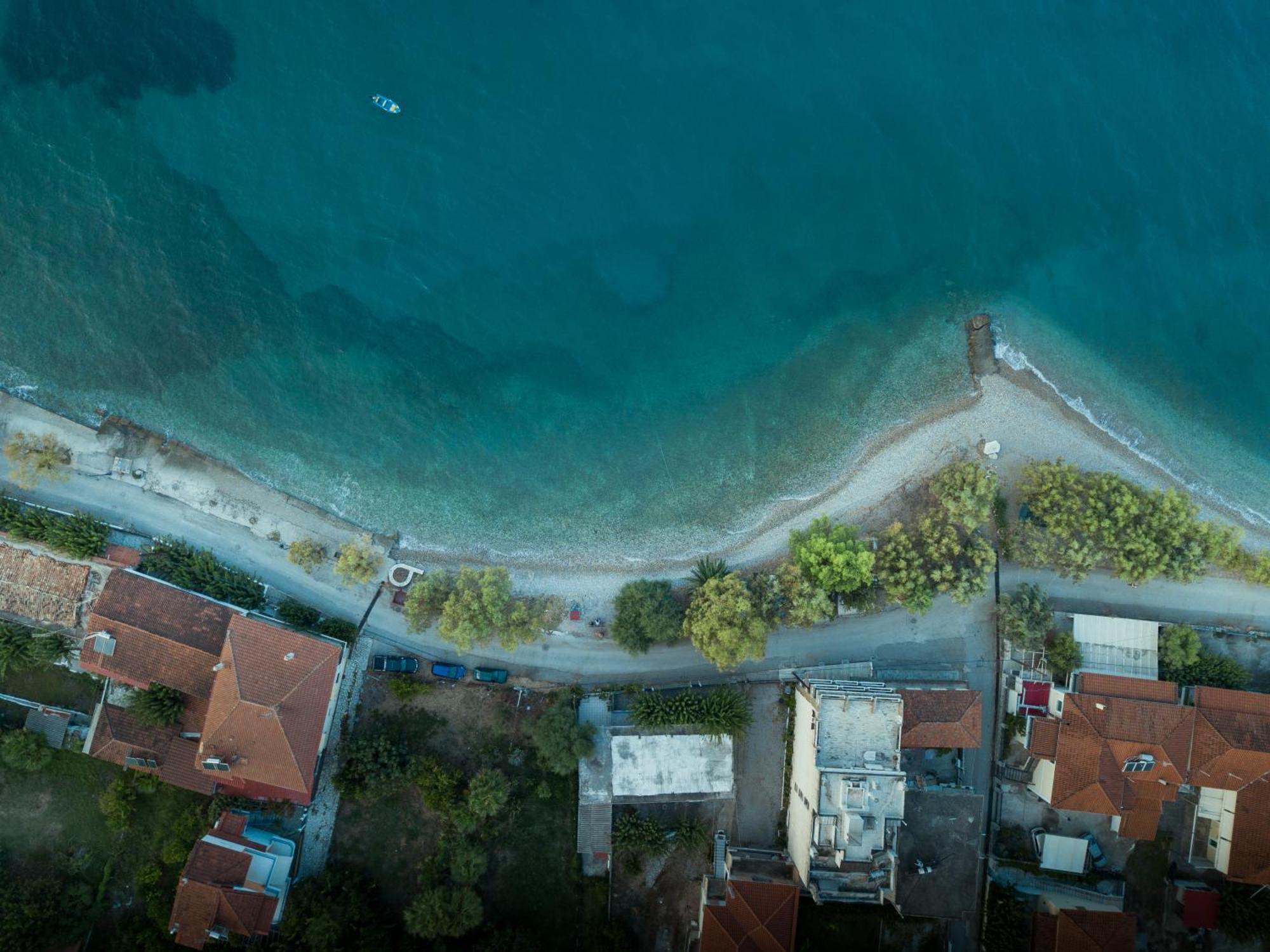 Moukas Seaside Apartments Romantico Селианитика Экстерьер фото